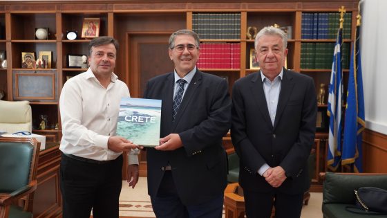 Συνάντηση του Περιφερειάρχη Κρήτης Σταύρου Αρναουτάκη με τον Αντιπεριφερειάρχη Πέλλας Ιορδάνη Τζαμτζή