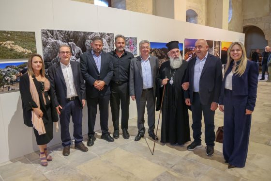 Οι “Κρητικές Άλπεις” στις Σφακιανές Μαδάρες εντυπωσιάζουν και ευαισθητοποιούν μικρούς και μεγάλους!-“Πόλος  έλξης” η πρωτότυπη  έκθεση-διοργάνωση της Περιφέρειας-Φεστιβάλ Κρήτης  στο Ναό του Αγ. Πέτρο των Δομινικανών  με τον φακό του Γ. Πατρουδάκη