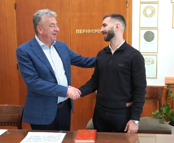 Ορκωμοσία υπαλλήλου στην Περιφέρεια Κρήτης