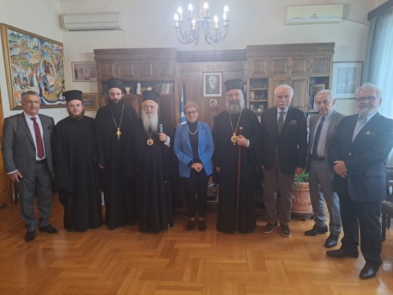 Εθιμοτυπική επίσκεψη του Σεβασμιωτάτου Μητροπολίτη Βεροίας, Ναούσης και Καμπανίας κ. Παντελεήμονος στην Αντιπεριφερειάρχη Ρεθύμνης Μαρία Λιονή
